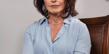 Fortalecimento do papel social da magistratura marca primeiro ano de gestão da juíza Jaqueline Cherulli à frente da AMAM